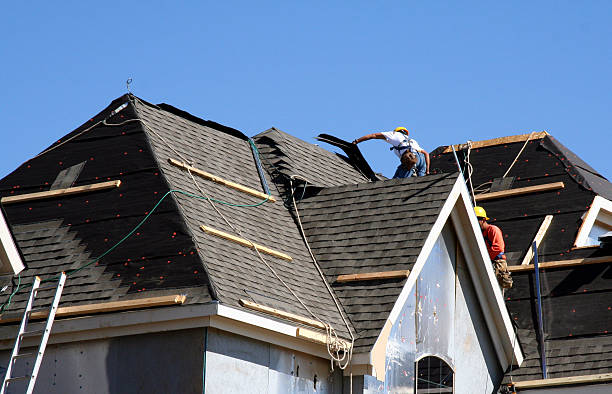 Quick and Trustworthy Emergency Roof Repair Services in Weyauwega, WI