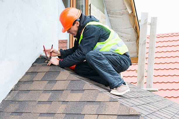 Best Best Roofing Contractors  in Weyauwega, WI