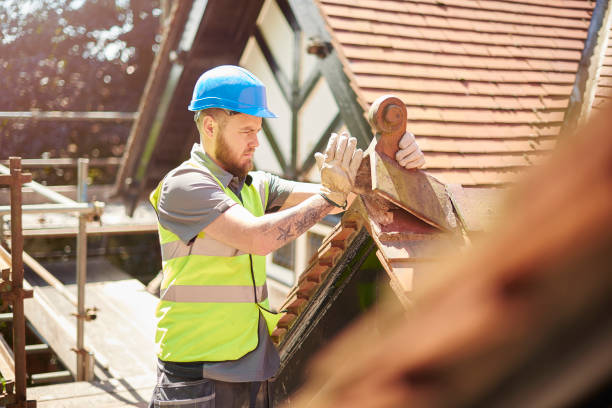 Best Roof Repair Specialists  in Weyauwega, WI